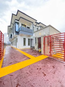 luxury 4 bedroom semi detached duplex for sale