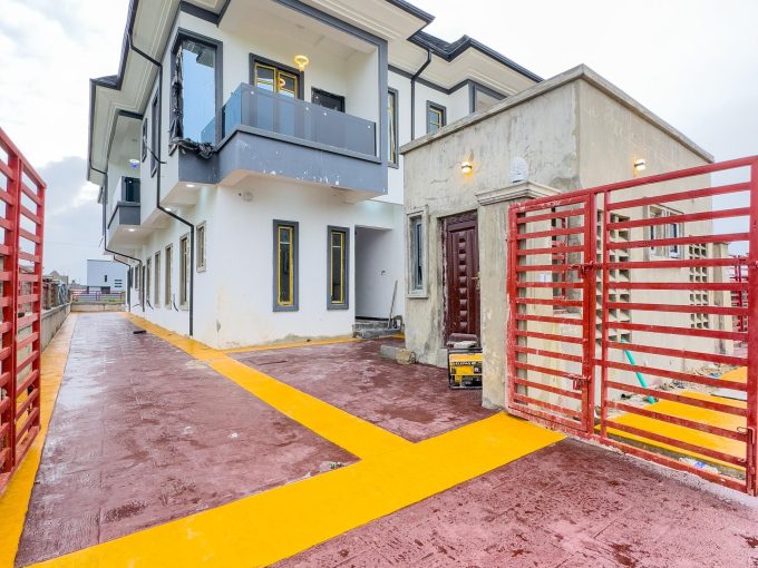 luxury 4 bedroom semi detached duplex for sale