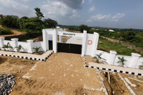 land and bungalows for sale in Oluyole Ibadan