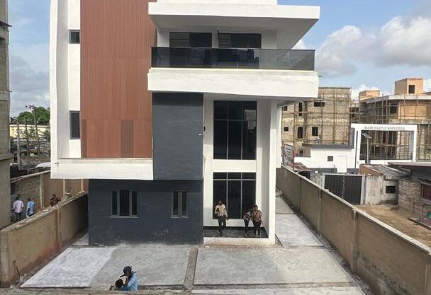 Luxury 5 Bedroom Detached Duplex for Sale